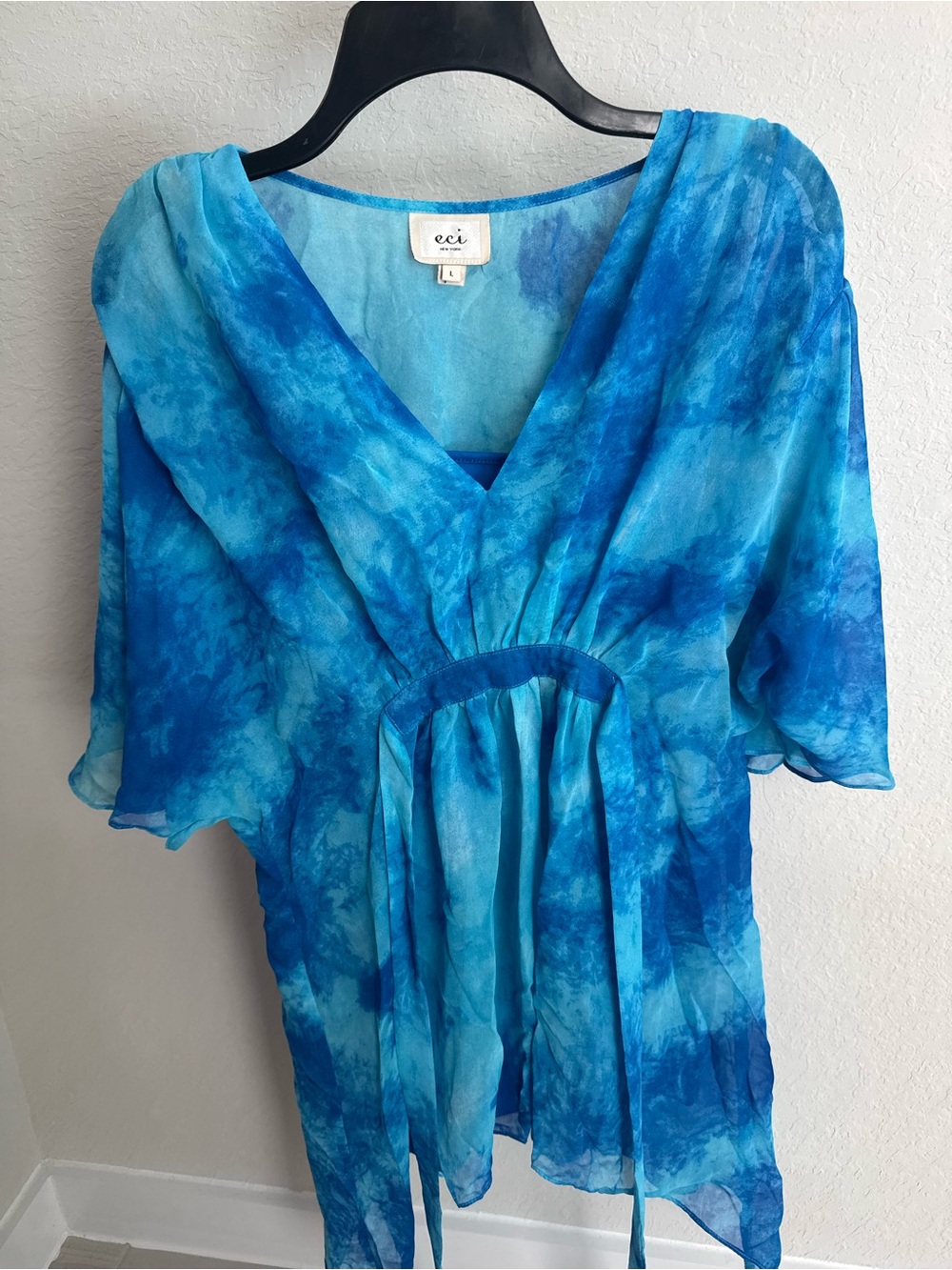 ECI Blue Tie-Dye V-Neck Tunic Top